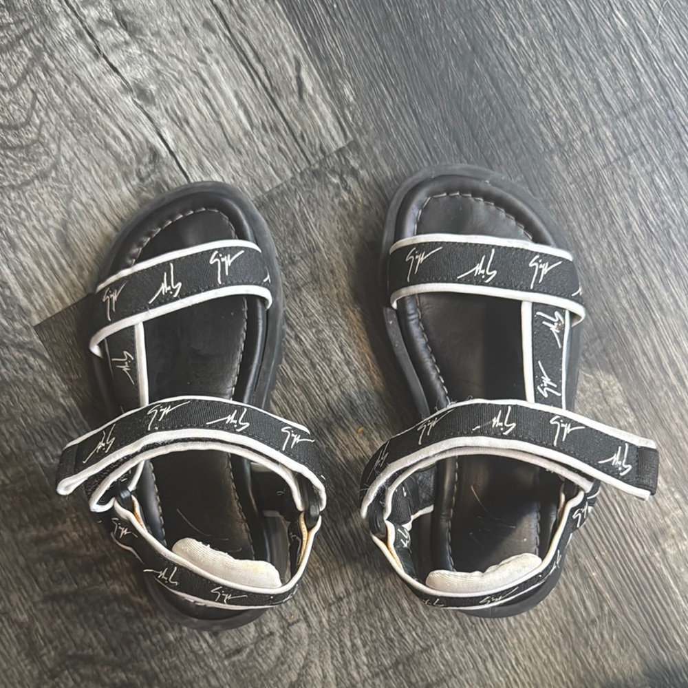 Giuseppe zanotti kids sandals